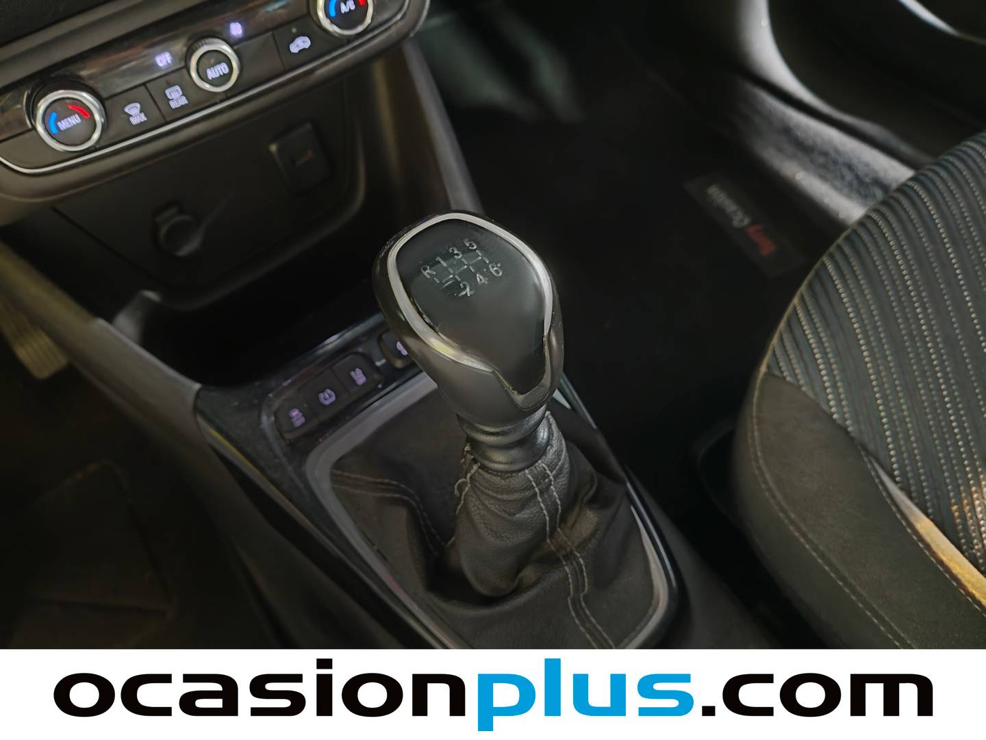 Opel Crossland X Opel Crossland X 1.2 S&S Design Line 120 Aniversario (110 CV) de segunda mano