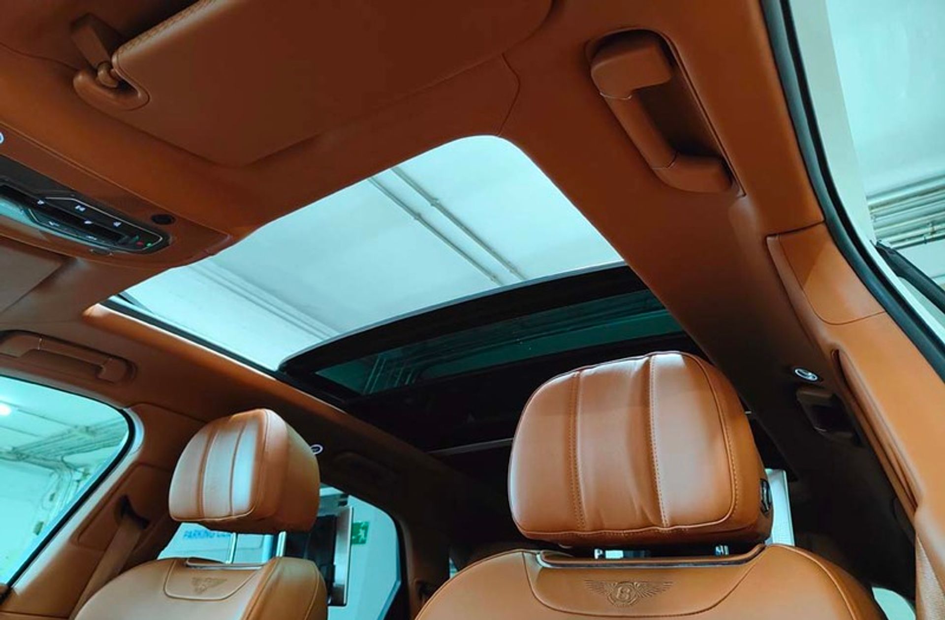 Bentley Bentayga 3.0 Hybrid 4WD - foto 8