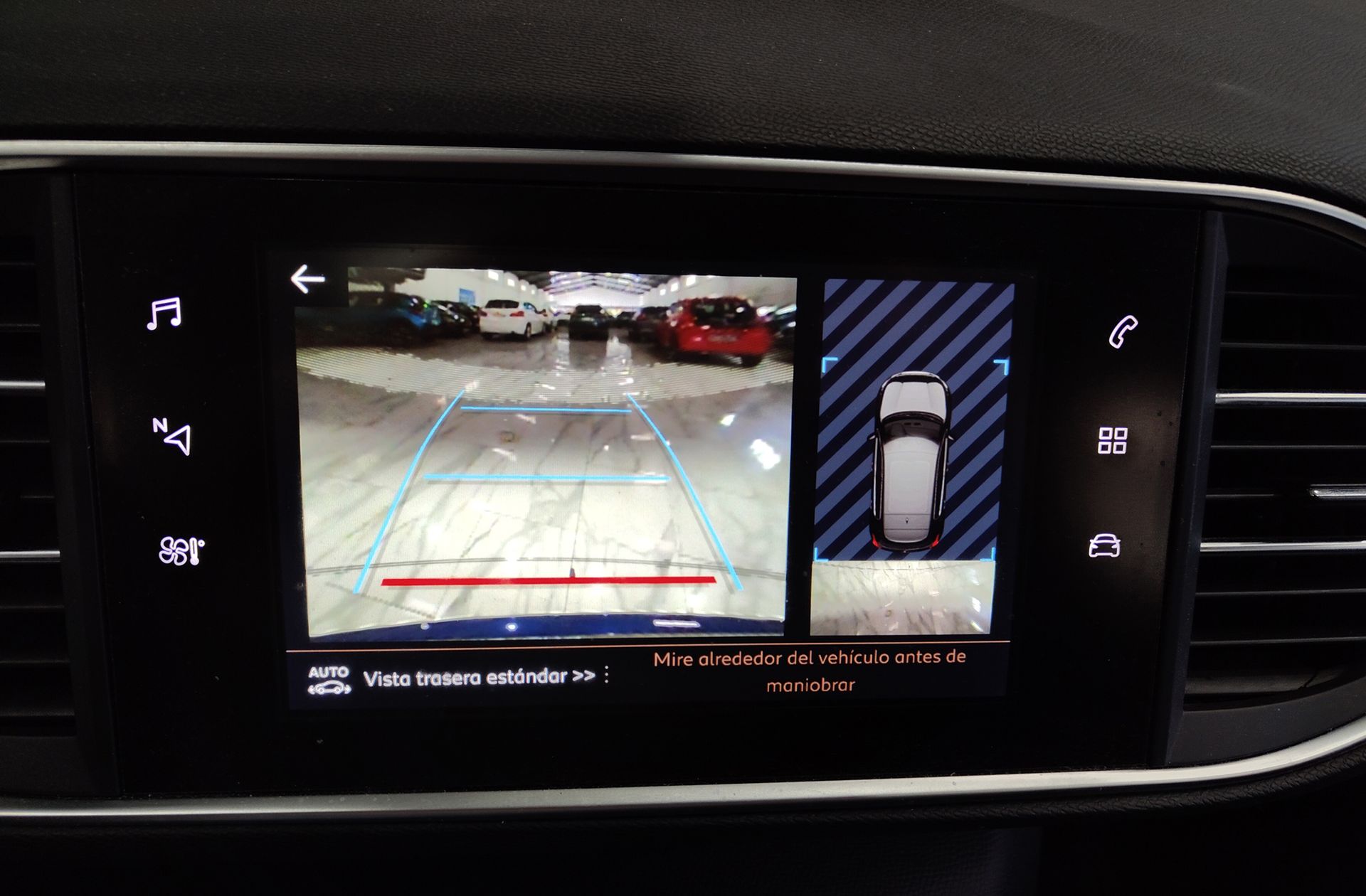 Peugeot 308 BlueHDi 120 Allure EAT6 - foto 10