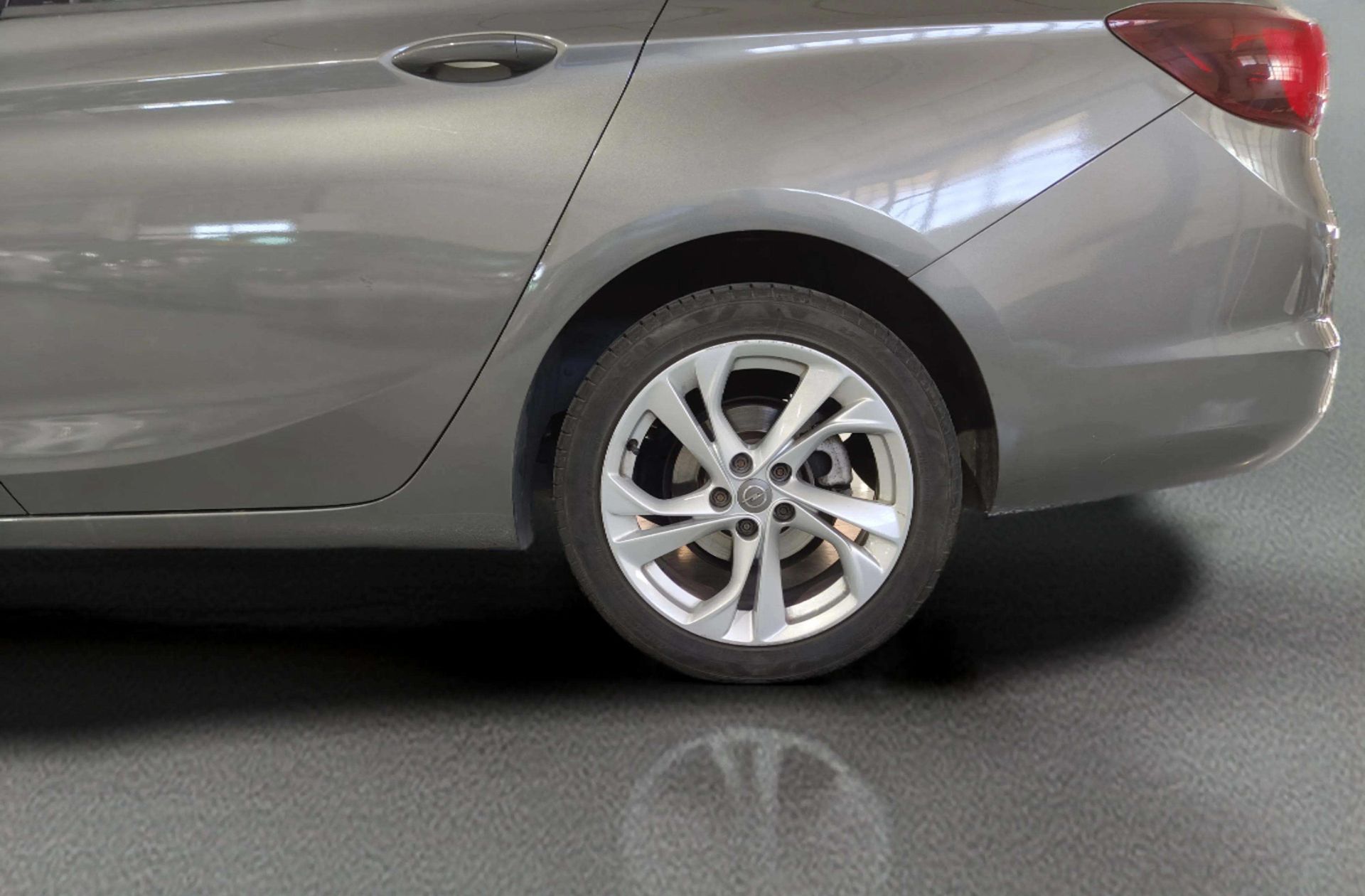 Opel Astra Sports Tourer 1.2 Turbo SHT Business Elegance - foto 36