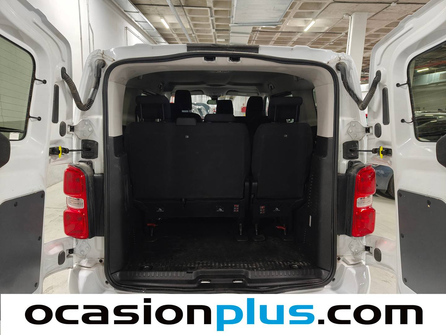 Fotos maletero Toyota Proace Verso Toyota Proace Verso 2.0D VX Plus Shuttle L1 (145 CV) 9 plazas