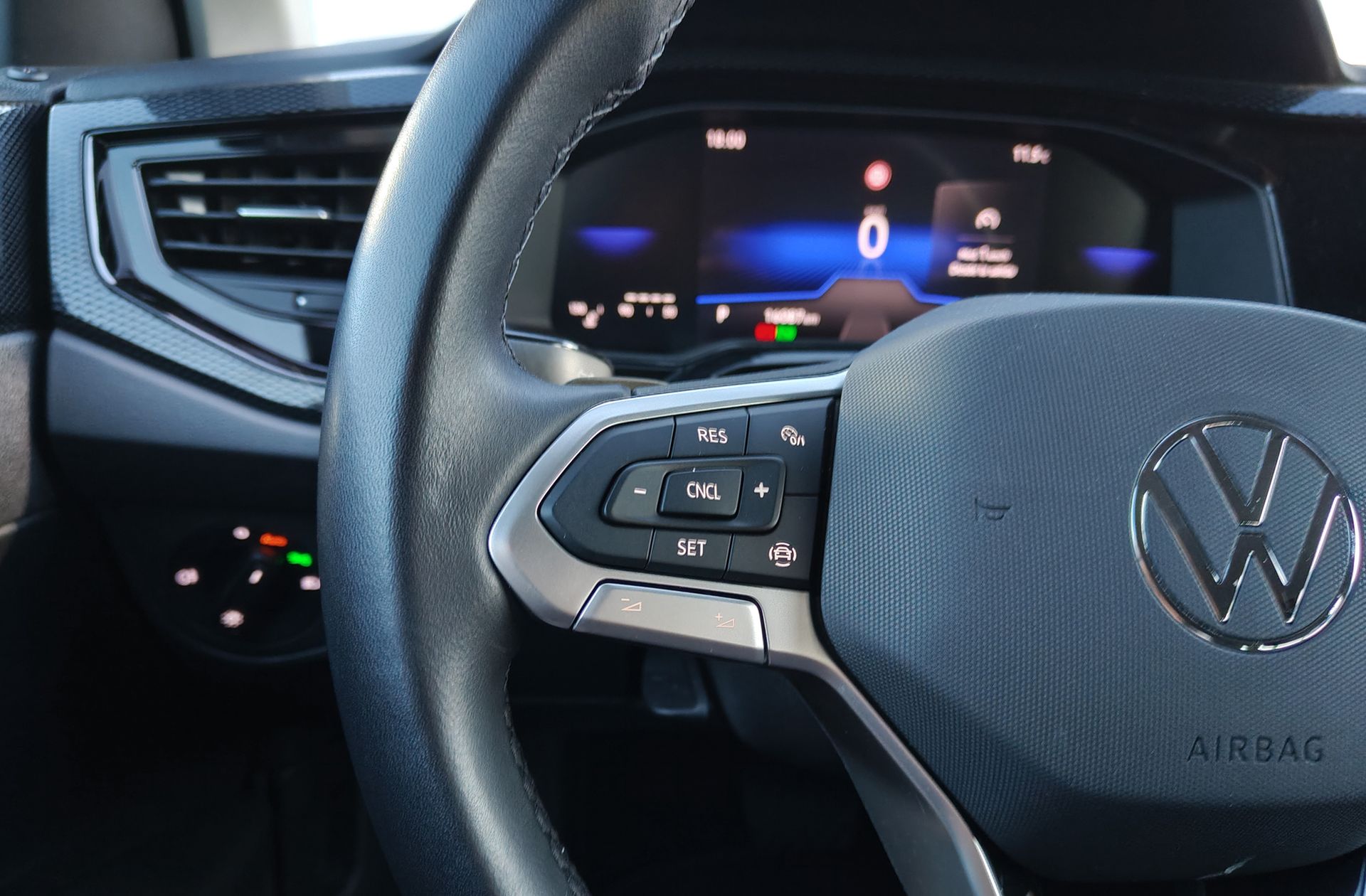 Volkswagen Polo ``más`` 1.0 TSI DSG - foto 21