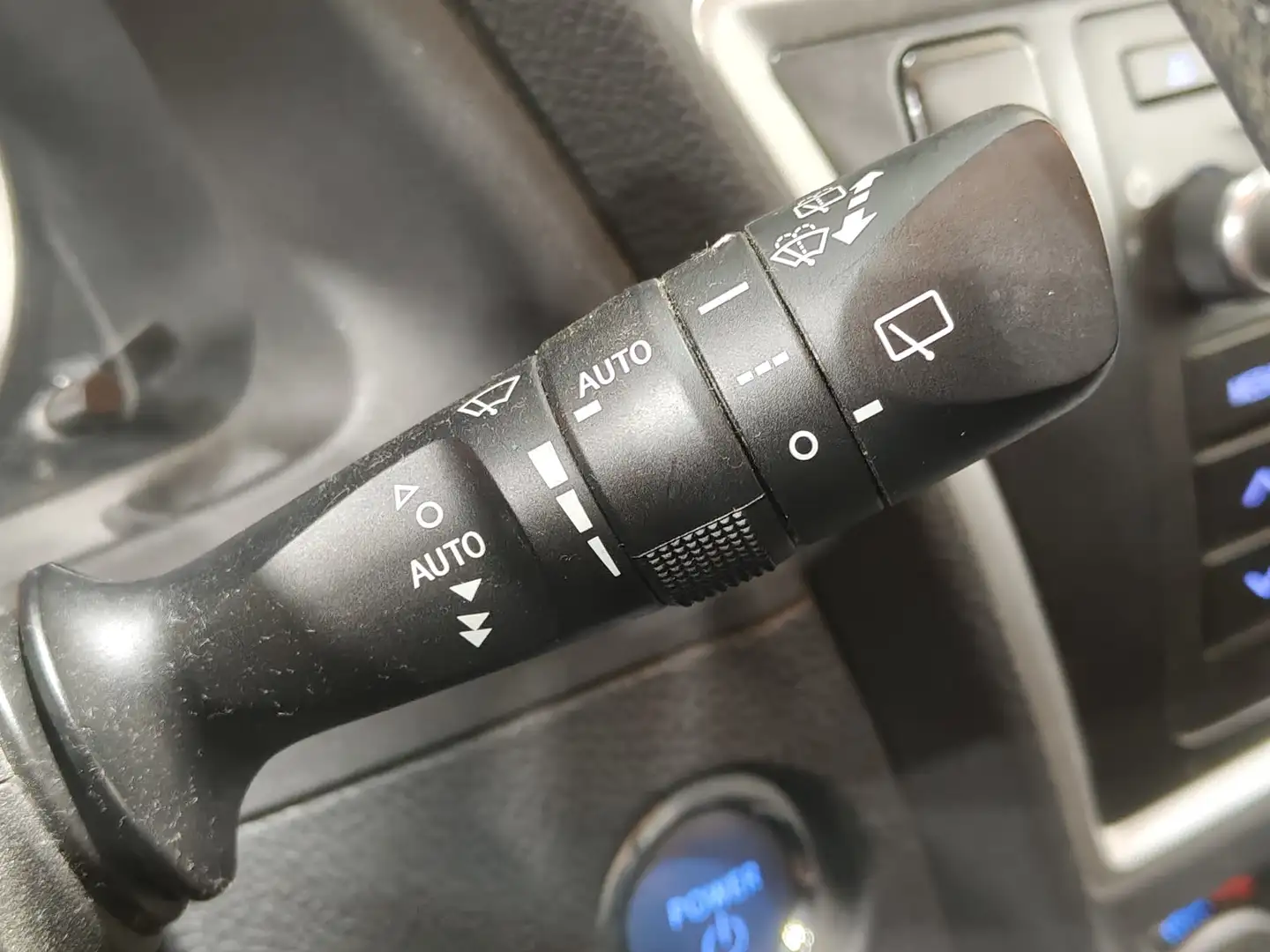 Foto Toyota Auris Toyota Auris Hybrid Touring Sports Advance (136 CV)