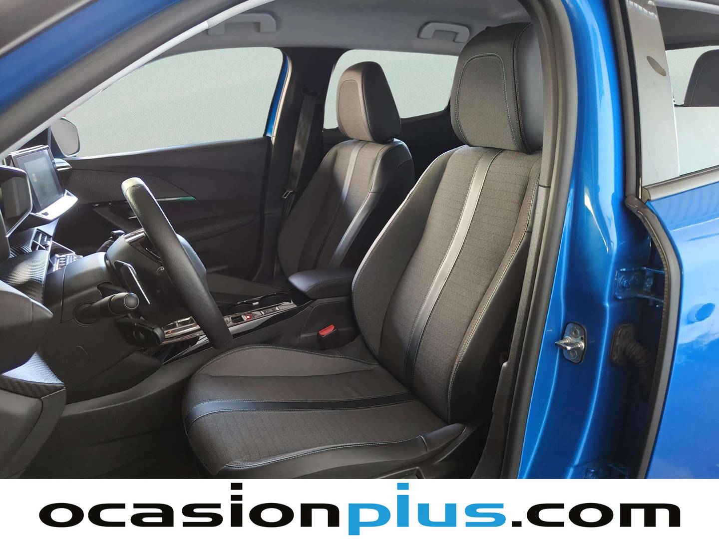 Foto asientos delanteros Peugeot 2008 Peugeot 2008 PureTech 130 S&S Allure Pack EAT8 (130 CV)