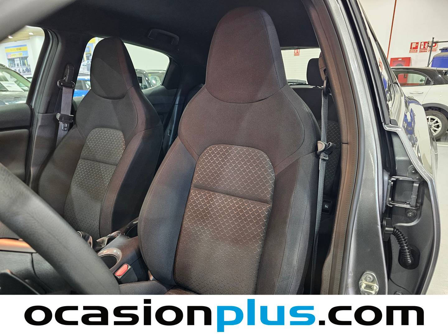 Extras y acabados del Nissan JUKE Nissan Juke DIG-T N-Connecta 4x2 DCT (117 CV)