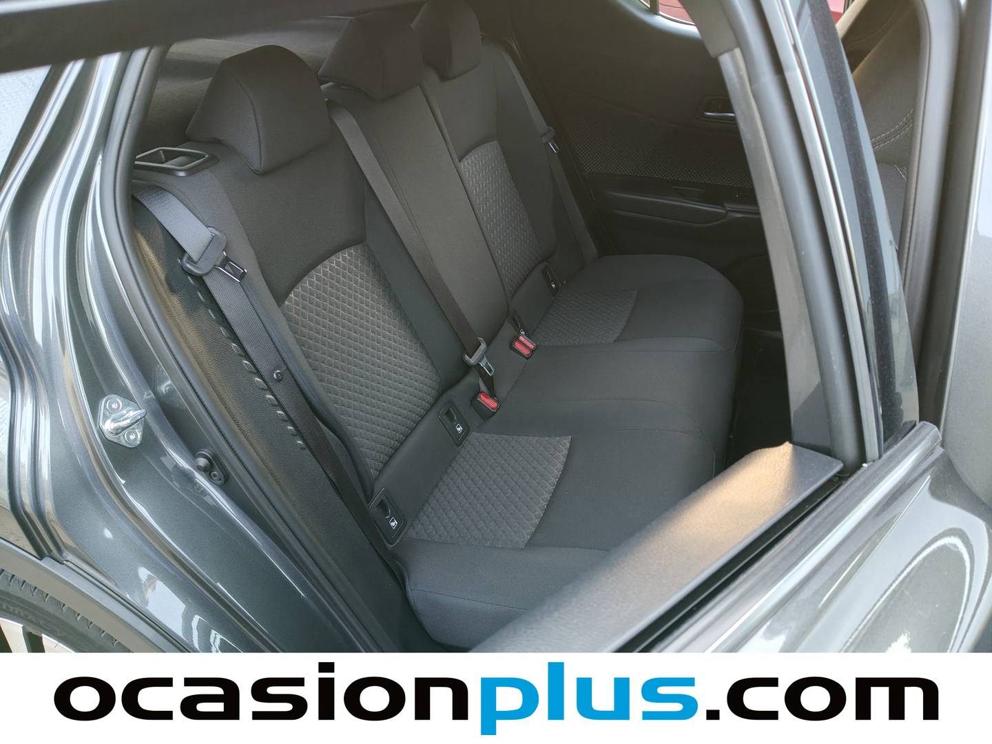 Foto Toyota C-HR Toyota C-HR 1.8 125H Advance (122 CV)