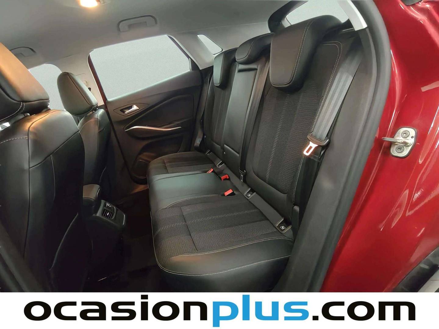 Foto asientos traseros Opel Grandland Opel Grandland 1.2 Turbo XHT S&S GS (130 CV)
