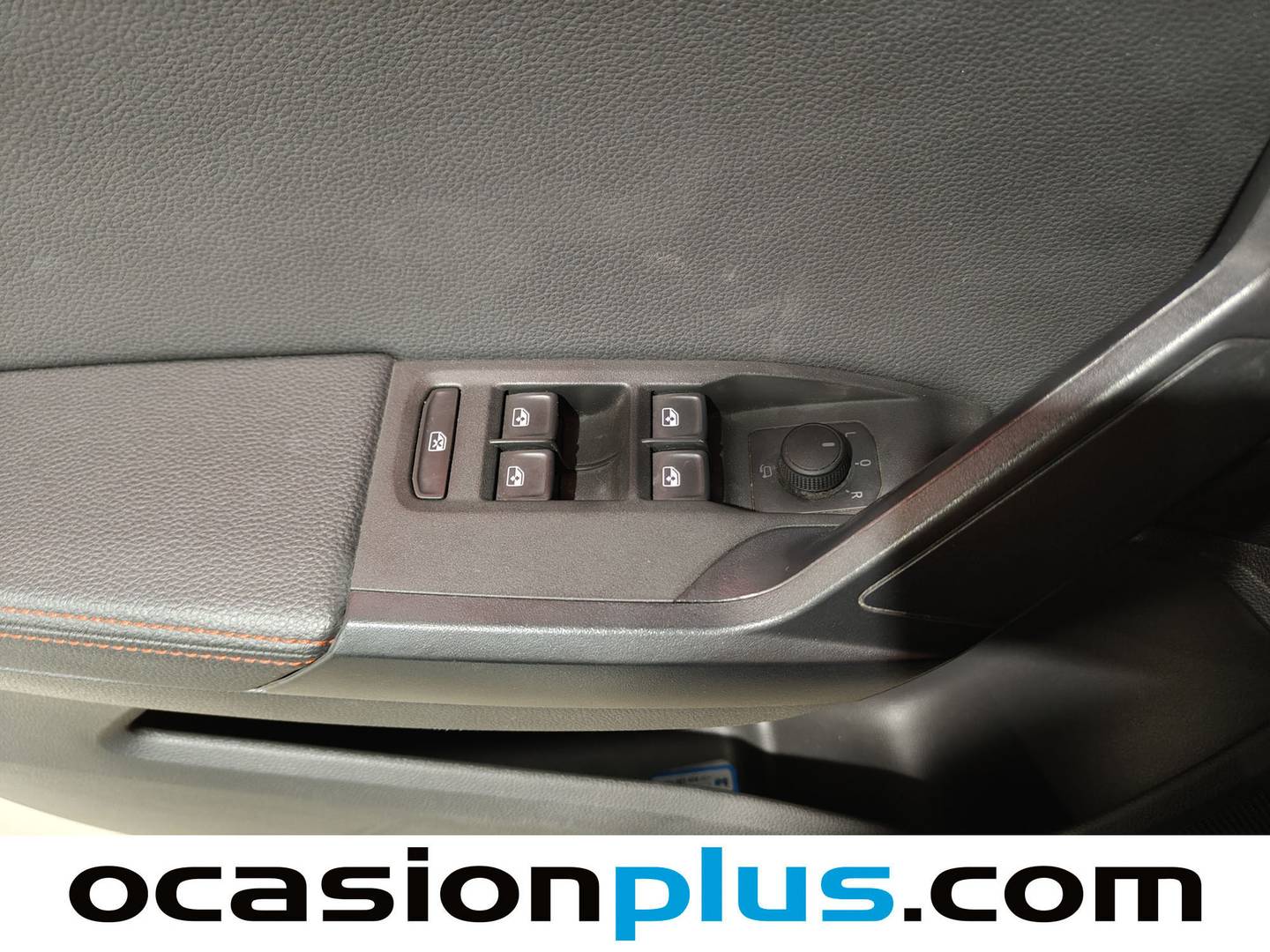 Foto Seat Arona SEAT Arona 1.5 TSI FR XL DSG (150 CV)