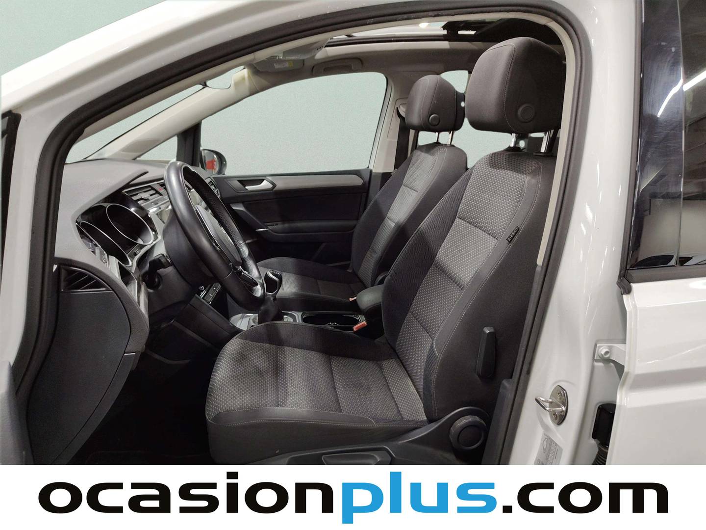Foto asientos delanteros Volkswagen Touran Volkswagen Touran Advance 2.0 TDI BMT (115 CV)