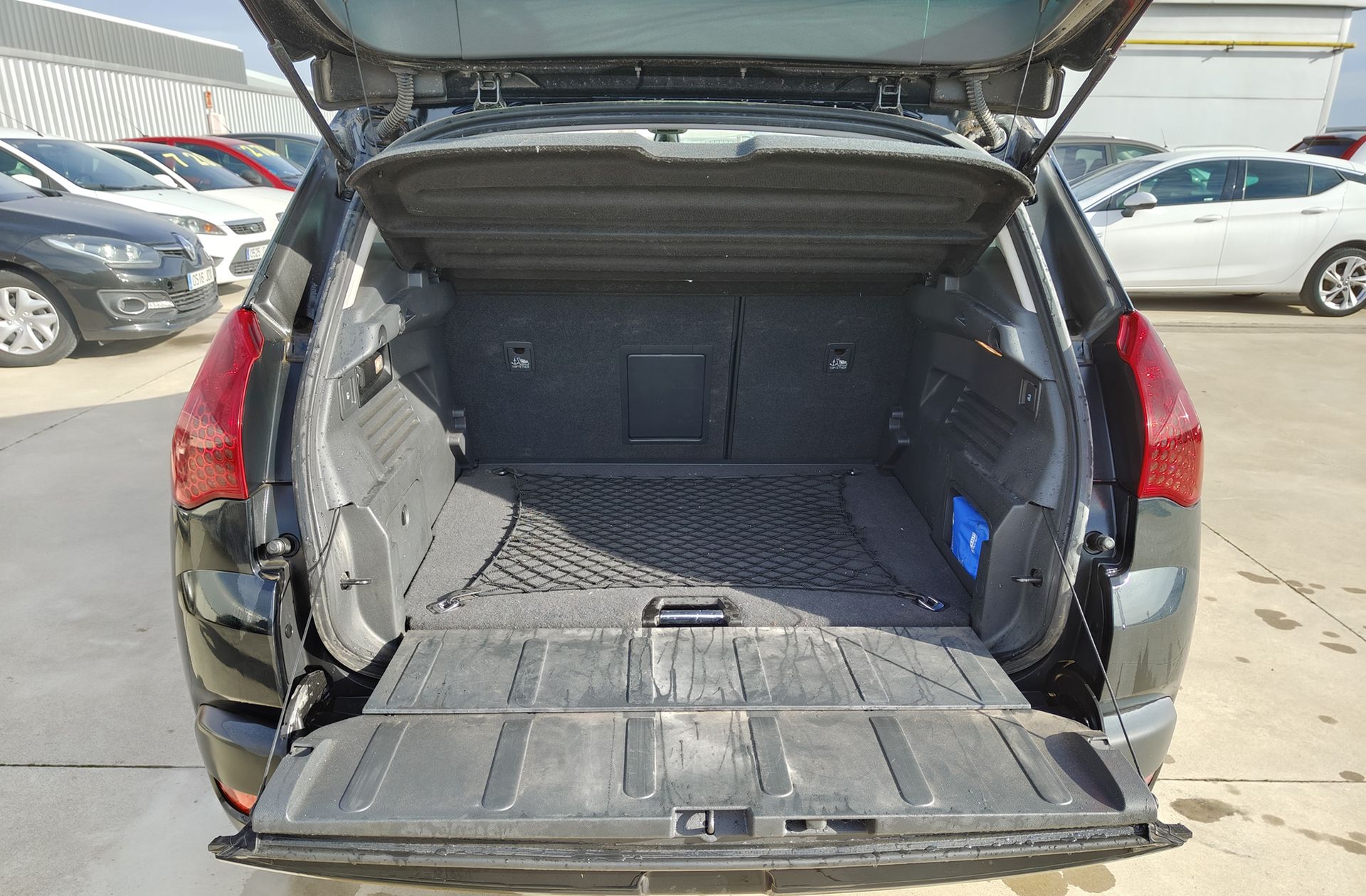 Peugeot 3008 1.6 THP Premium - foto 12