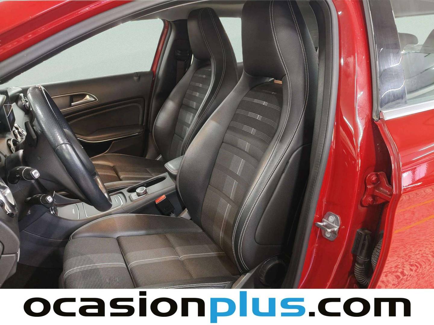 Foto asientos delanteros Mercedes GLA Mercedes GLA 180 (122 CV)