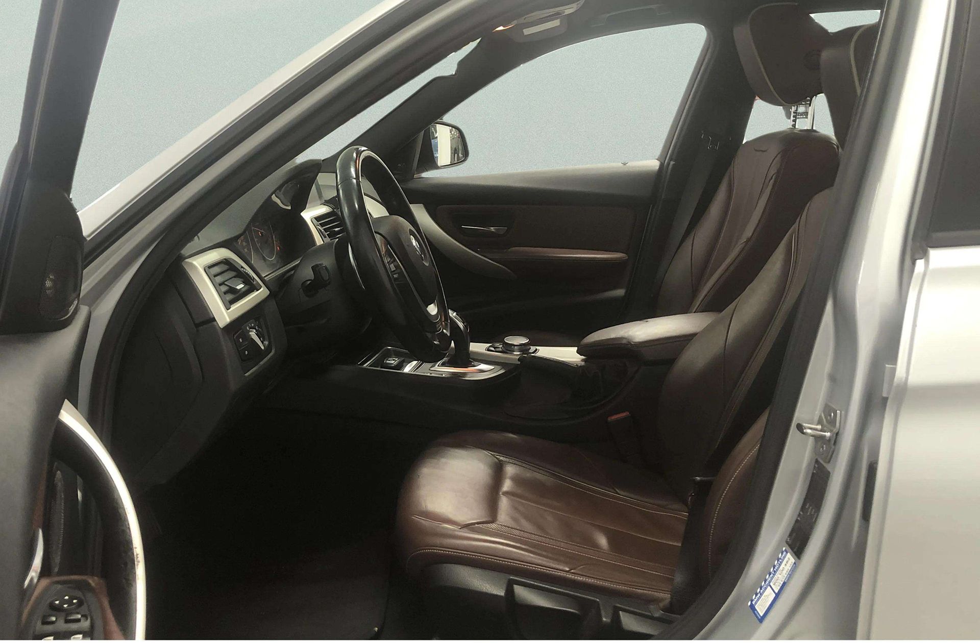 BMW Serie 3 320d Touring Efficient Dynamics - foto 9