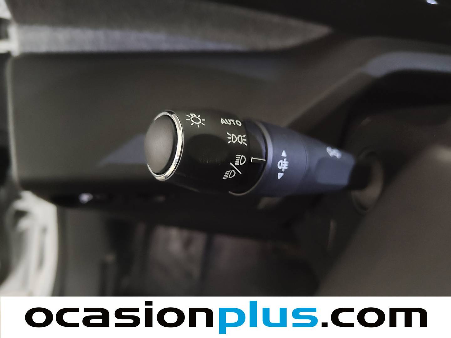 Foto Peugeot 308 Peugeot 308 Allure Hybrid eDCS6 (145 CV)