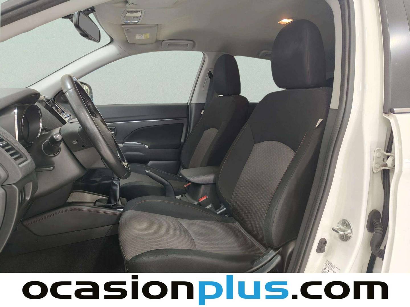 Foto asientos delanteros Mitsubishi ASX Mitsubishi ASX 160 MPI Motion (117 CV)