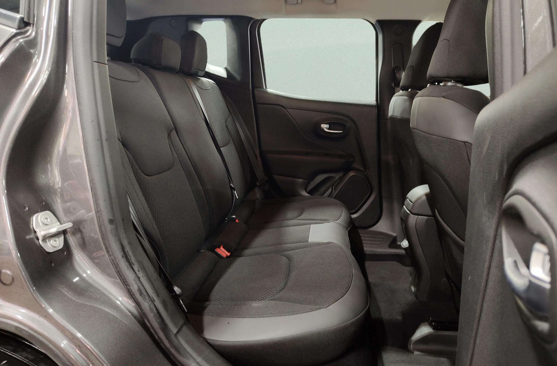 Jeep Renegade 1.0G Night Eagle II 4x2 - foto 19