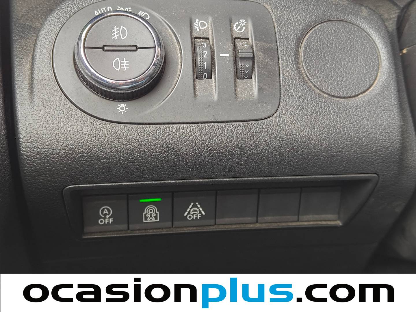 Opel Combo Life Opel Combo Life 1.2 Turbo S&S Selective L (110 CV) gasolina