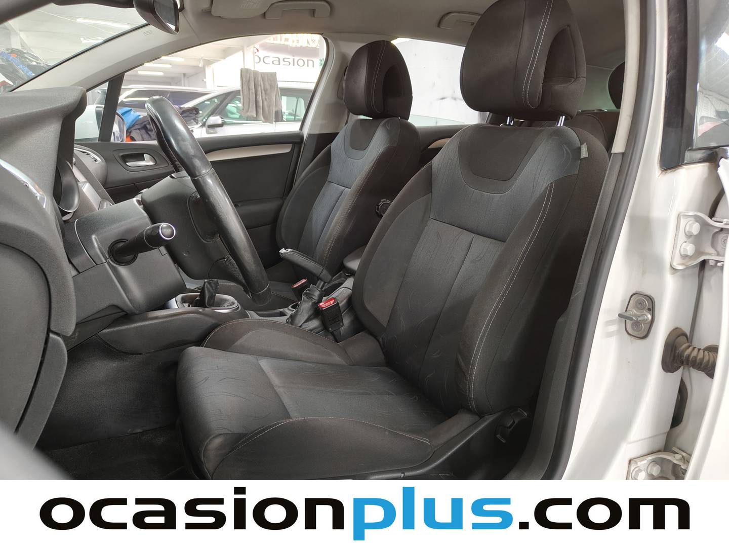 Foto asientos delanteros Citroën C4 Citroën C4 1.6 VTi Collection (120 CV)