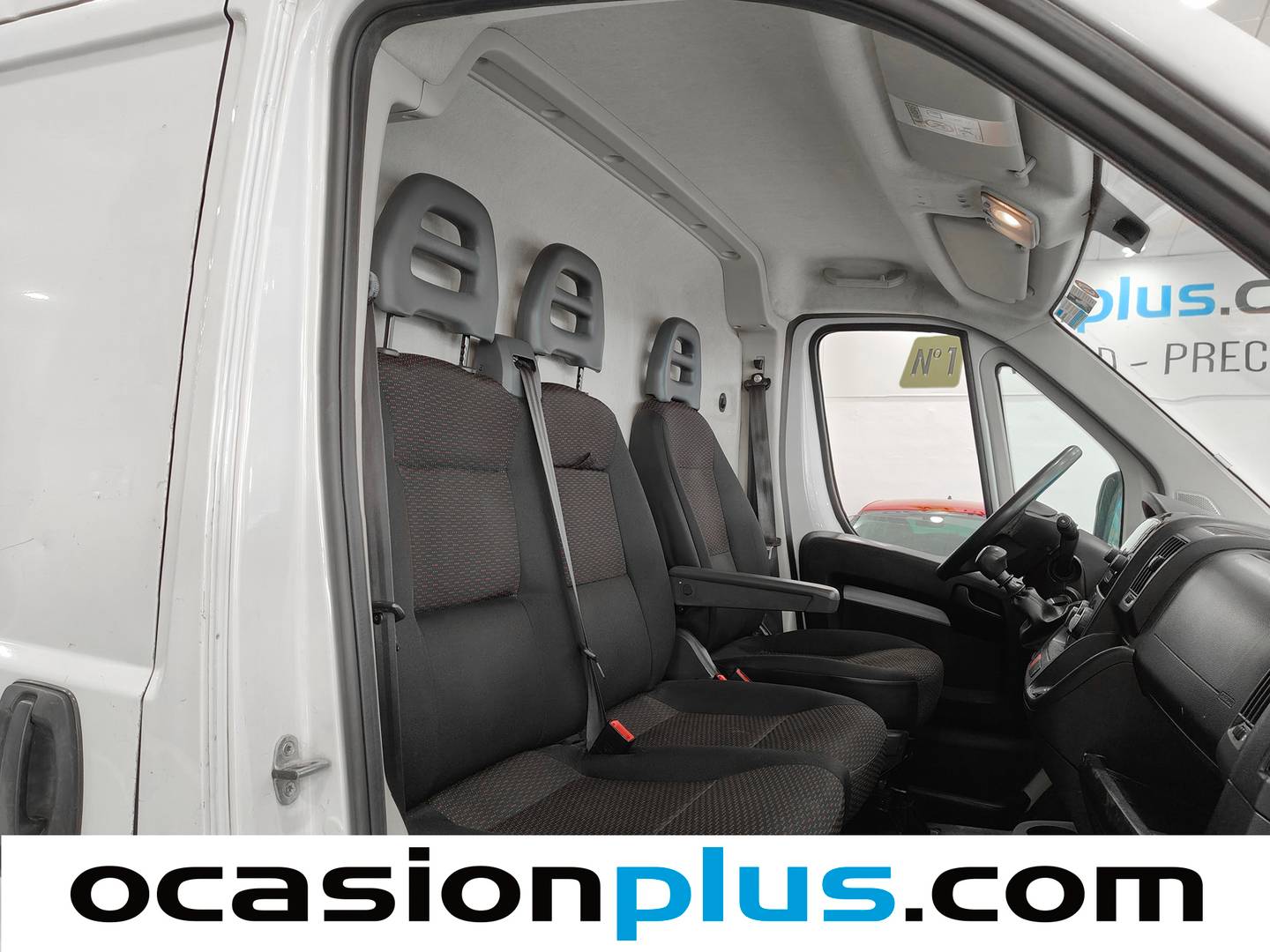 Foto Citroën Jumper Citroën Jumper BlueHDi (120CV) Furgón 30L1H1 siete plazas