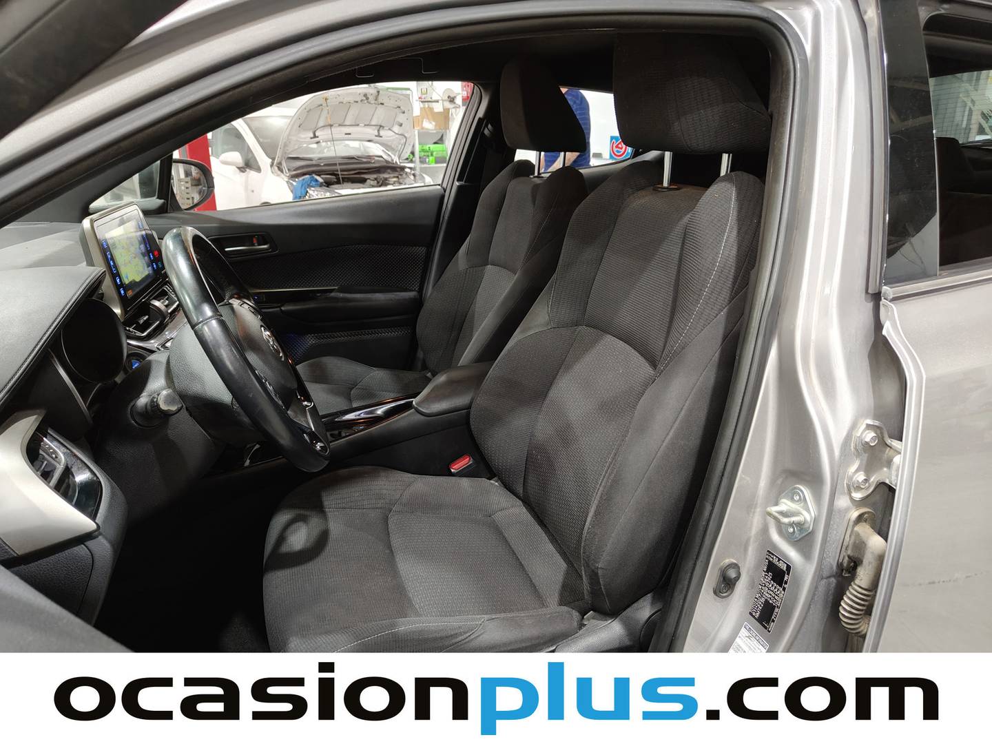 Foto asientos delanteros Toyota C-HR Toyota C-HR 1.8 125H Advance (122 CV)