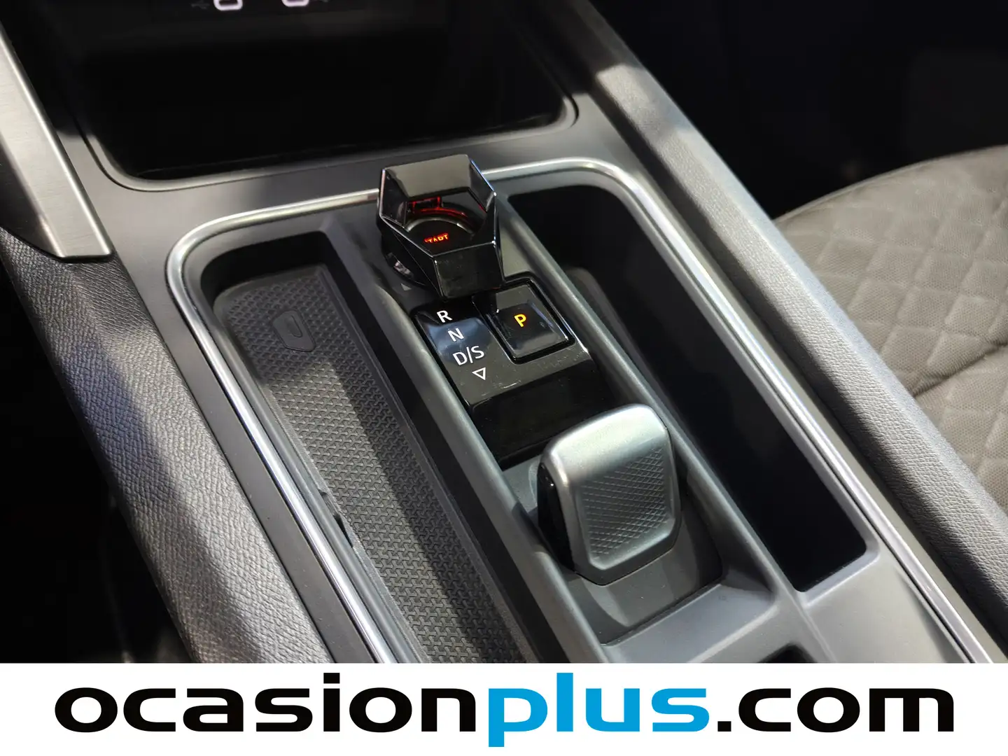 Foto Seat León SEAT León 1.5 eTSI S&S FR Go L DSG (150 CV)