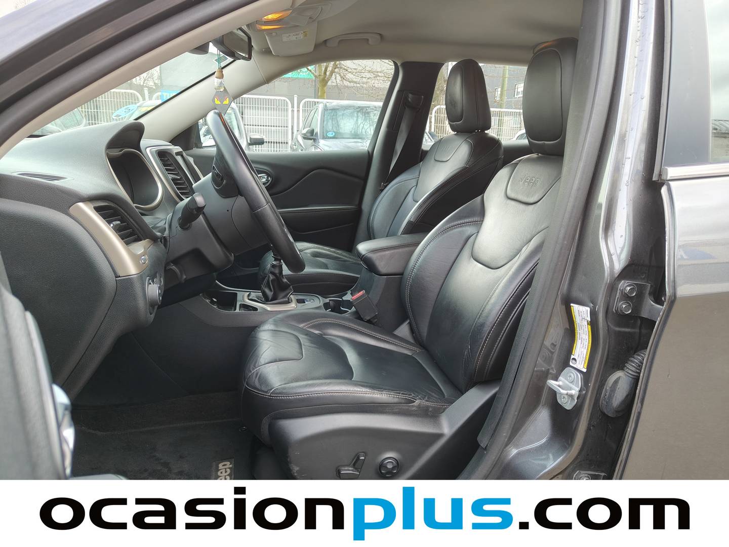 Foto asientos delanteros Jeep Cherokee Jeep Cherokee 2.0 CRD Longitude 4x2 (140 CV)