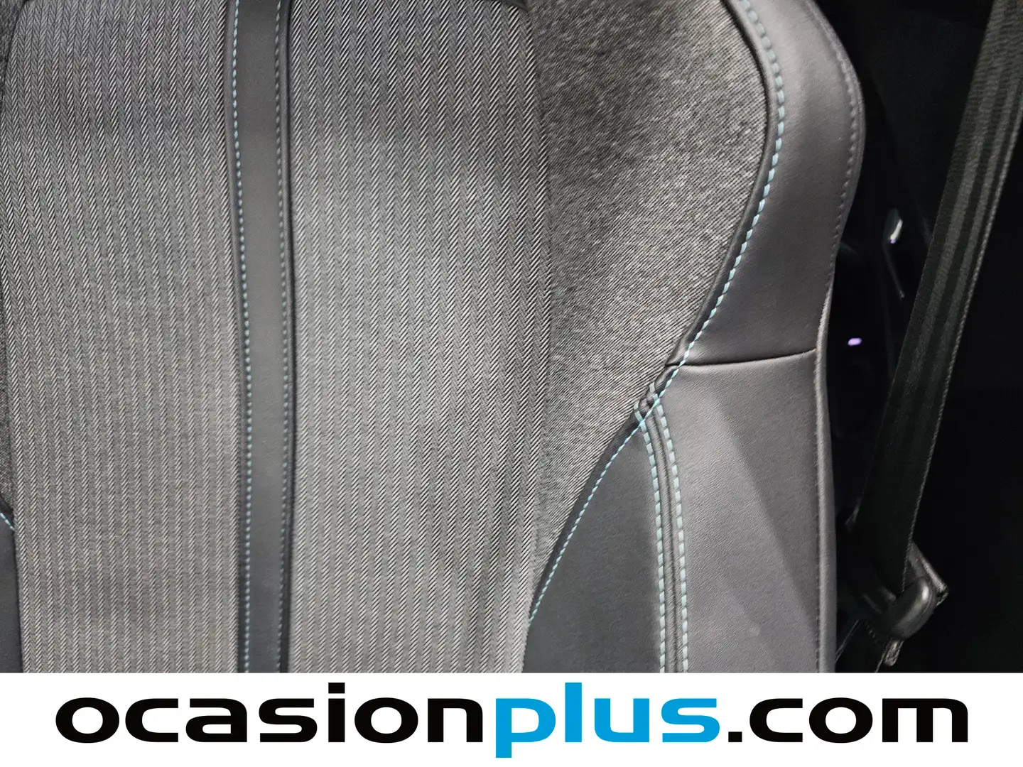 Foto Peugeot 5008 Peugeot 5008 PureTech 130 S&S Allure Pack EAT8 (130 CV) 7 PLAZAS