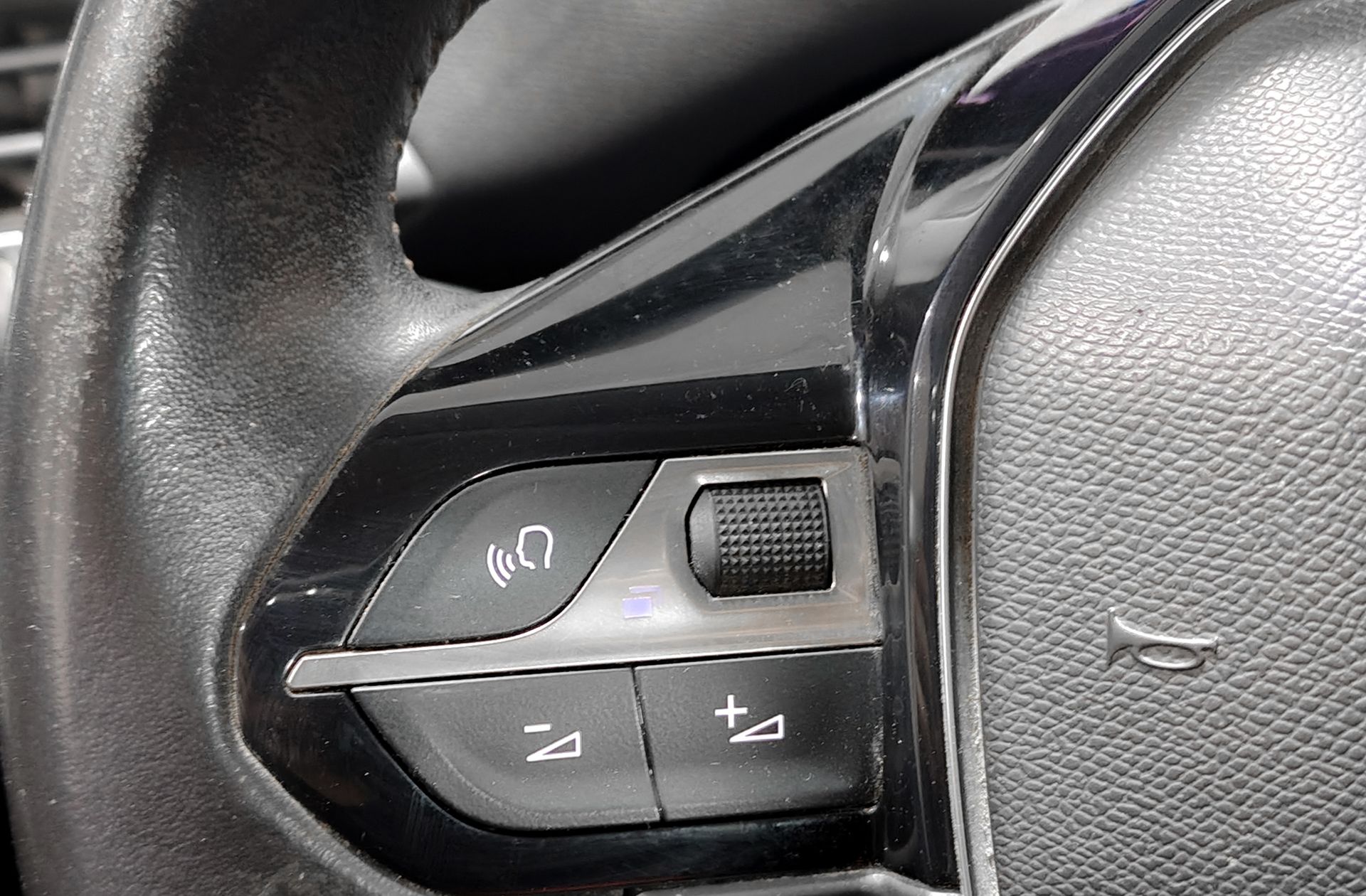 Peugeot 3008 PureTech 130 Active Pack - foto 25
