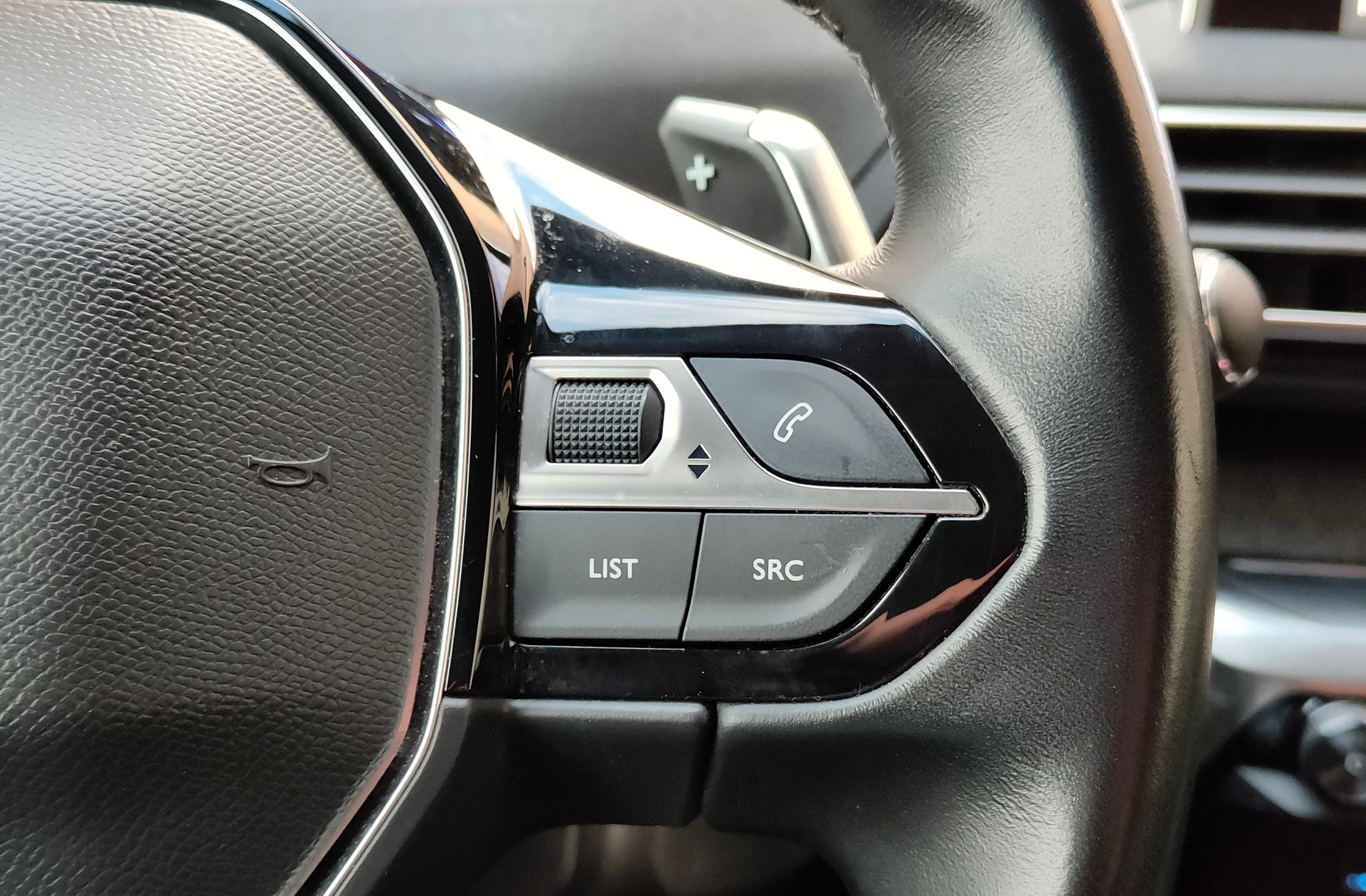 Peugeot 5008 BlueHDi 130 Allure EAT8 7 plazas - foto 30