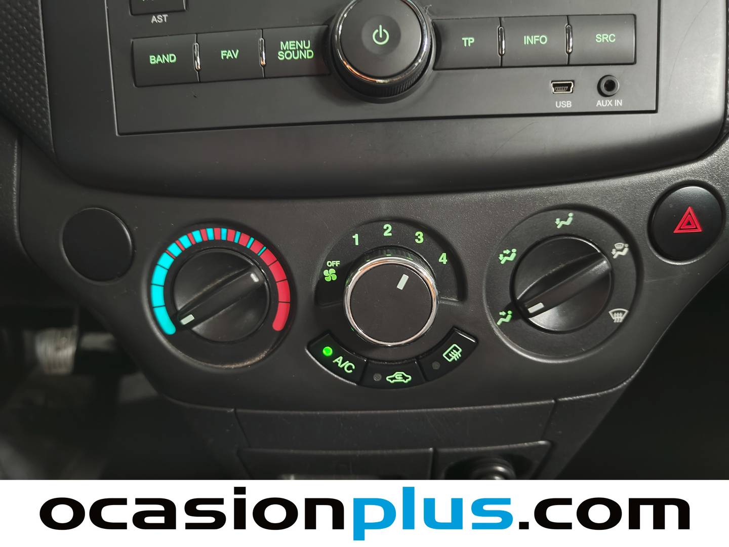 Extras y acabados del Chevrolet Aveo Chevrolet Aveo 1.4 16v LS (101 CV)