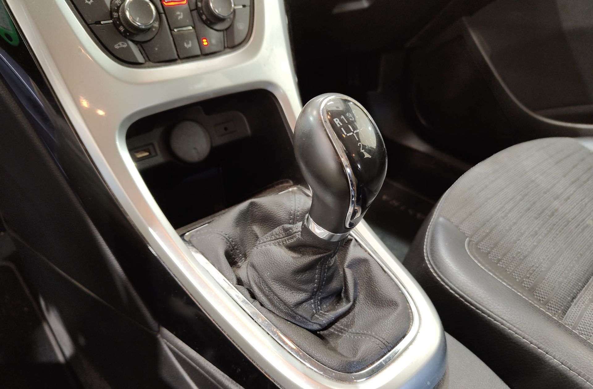Opel Astra 1.7 CDTI Selective - foto 5