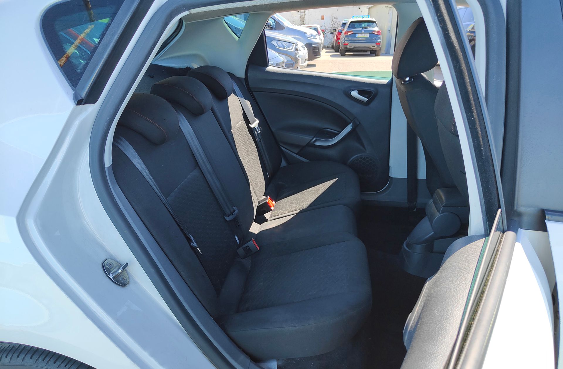 SEAT Ibiza 1.4 TSI FR DSG - foto 14