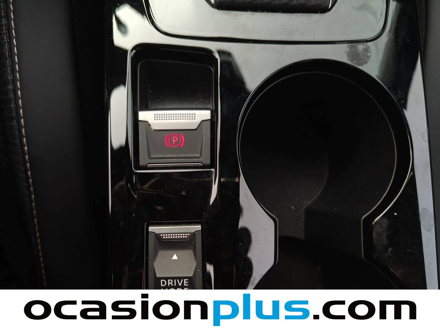 Foto Peugeot 2008 Peugeot 2008 PureTech 130 S&S Allure EAT8 (130 CV)