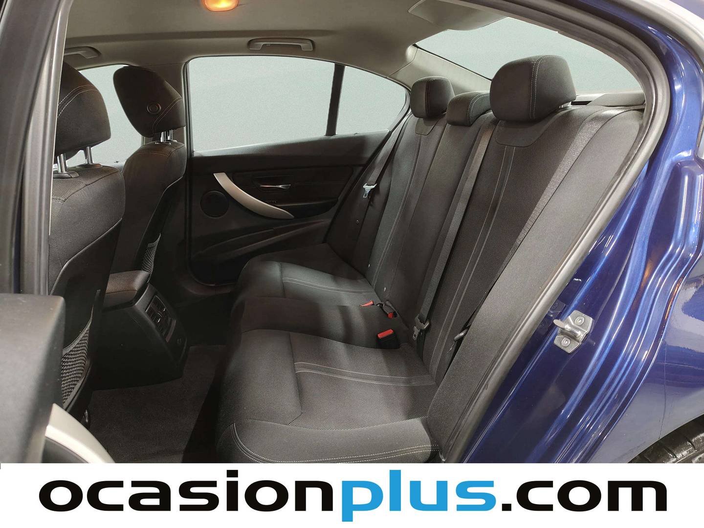 Foto asientos traseros BMW Serie 3 BMW Serie 3 318d (150 CV)