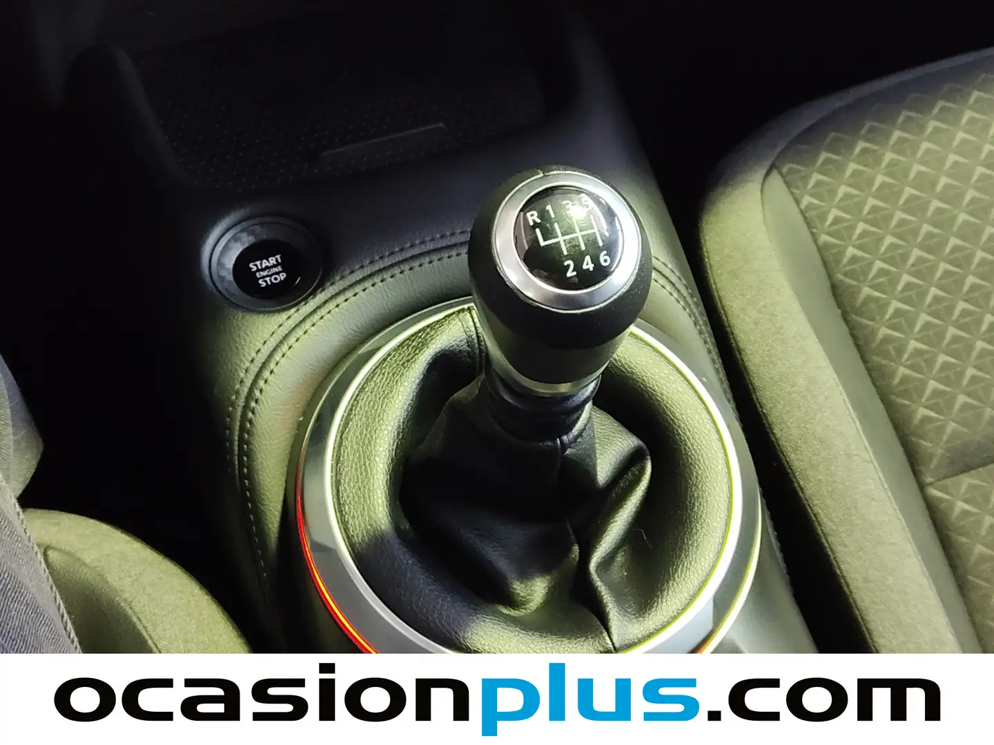 Foto Nissan JUKE Nissan Juke DIG-T N-Connecta 4x2 (114 CV)