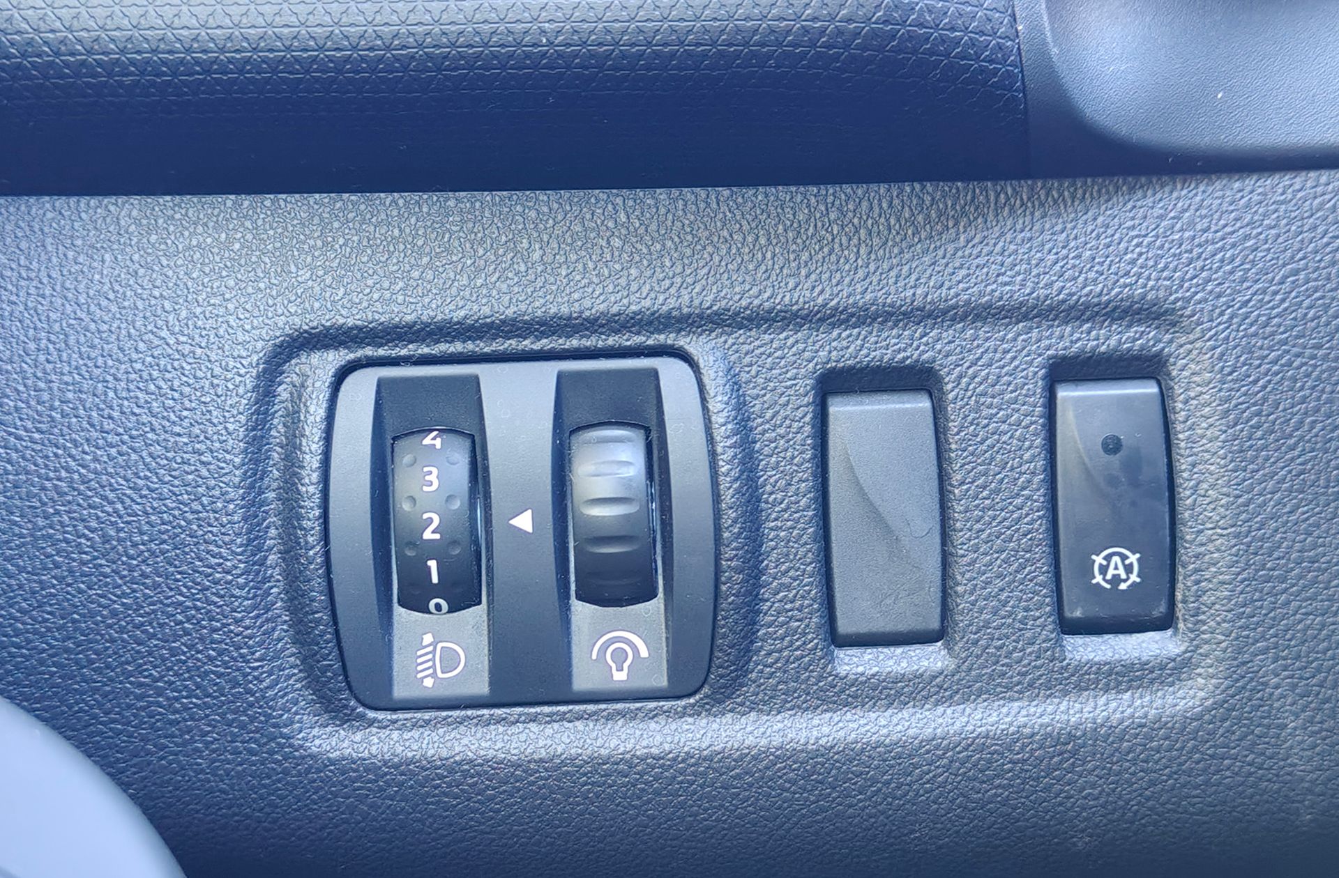 Renault Clio Limited Energy TCe - foto 22