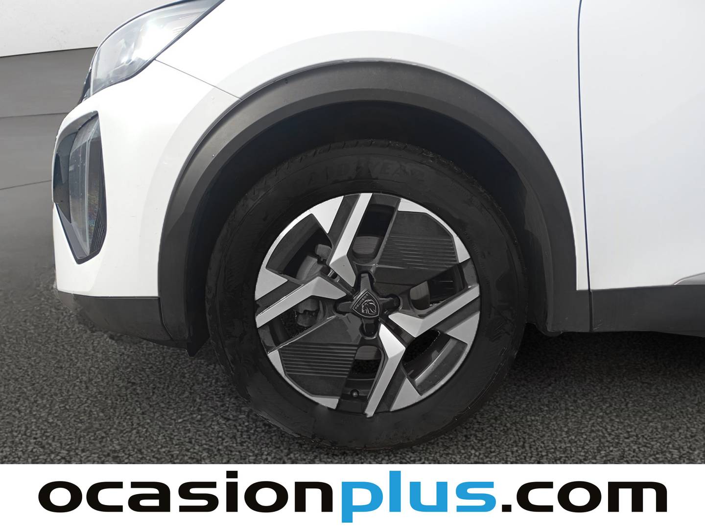 Foto Peugeot 2008 Peugeot 2008 PureTech 130 S&S Allure EAT8 (130 CV)