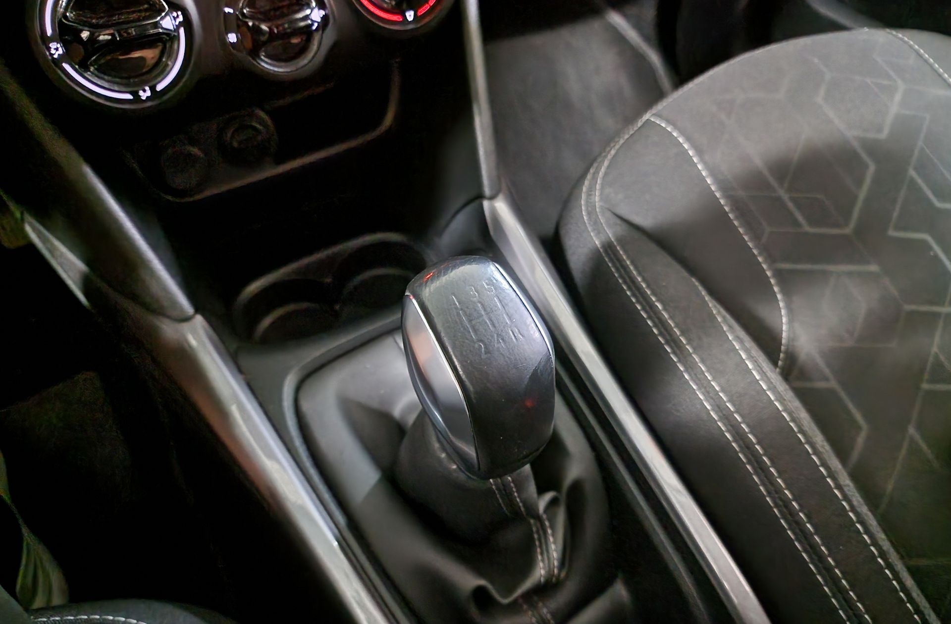 Peugeot 2008 PureTech 82 Style - foto 5