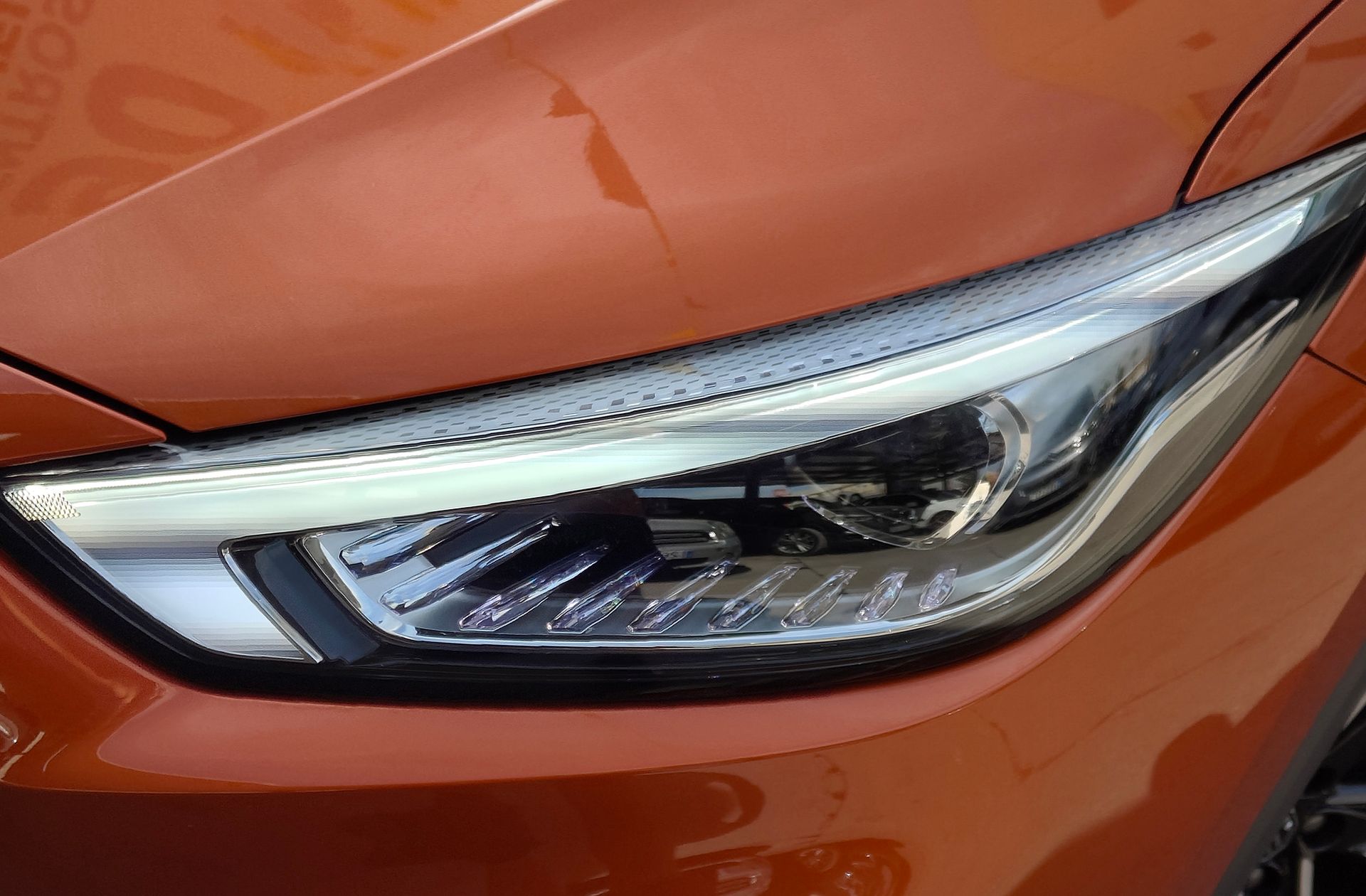 MG ZS 1.5 Luxury - foto 16