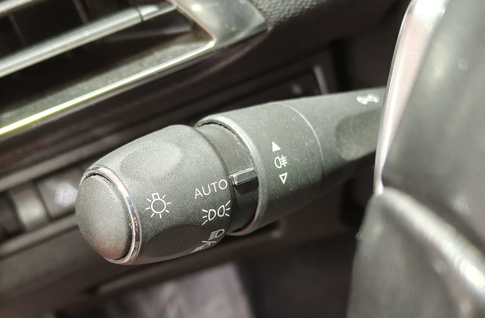 Peugeot 5008 PureTech 130 Allure Pack EAT8 7 plazas - foto 26