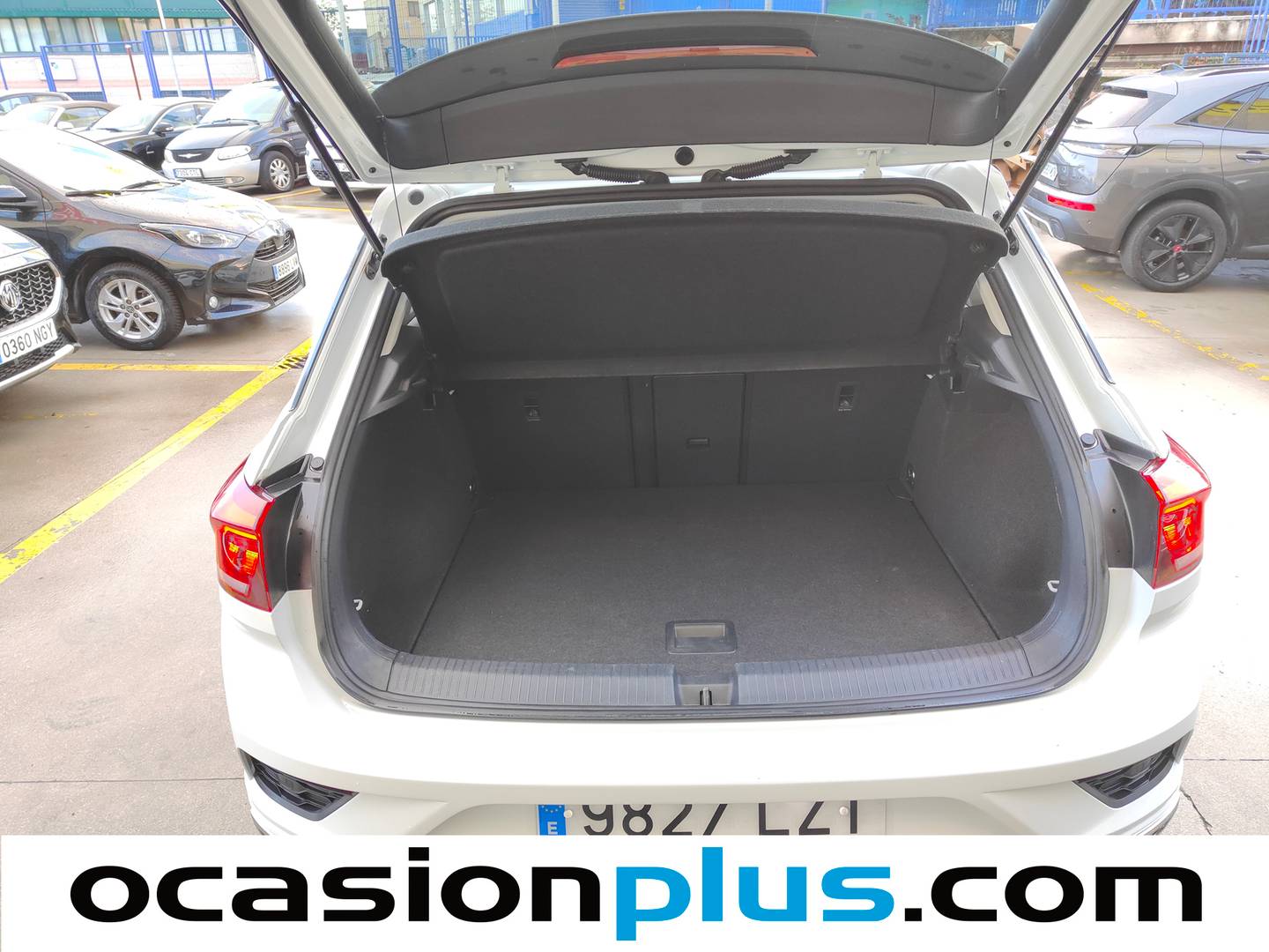 Foto Volkswagen T-Roc Volkswagen T-Roc Advance R-Line 2.0 TDI (115 CV)