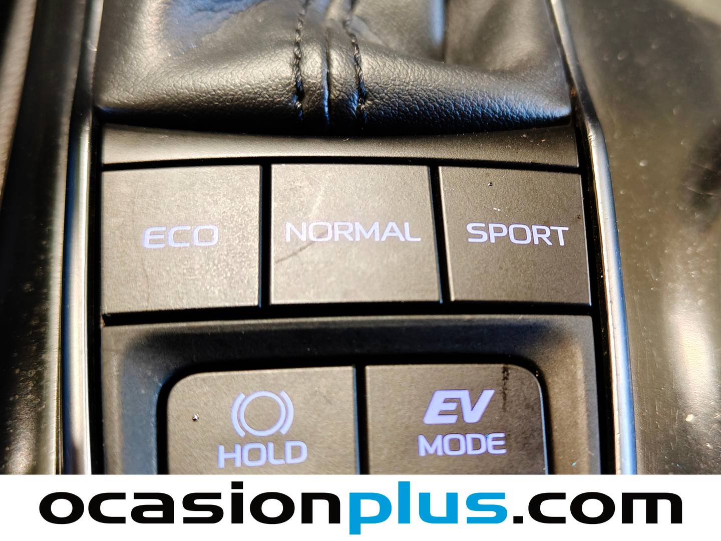 Equipamiento del Toyota Camry Toyota Camry 2.5 220H Advance (218 CV)