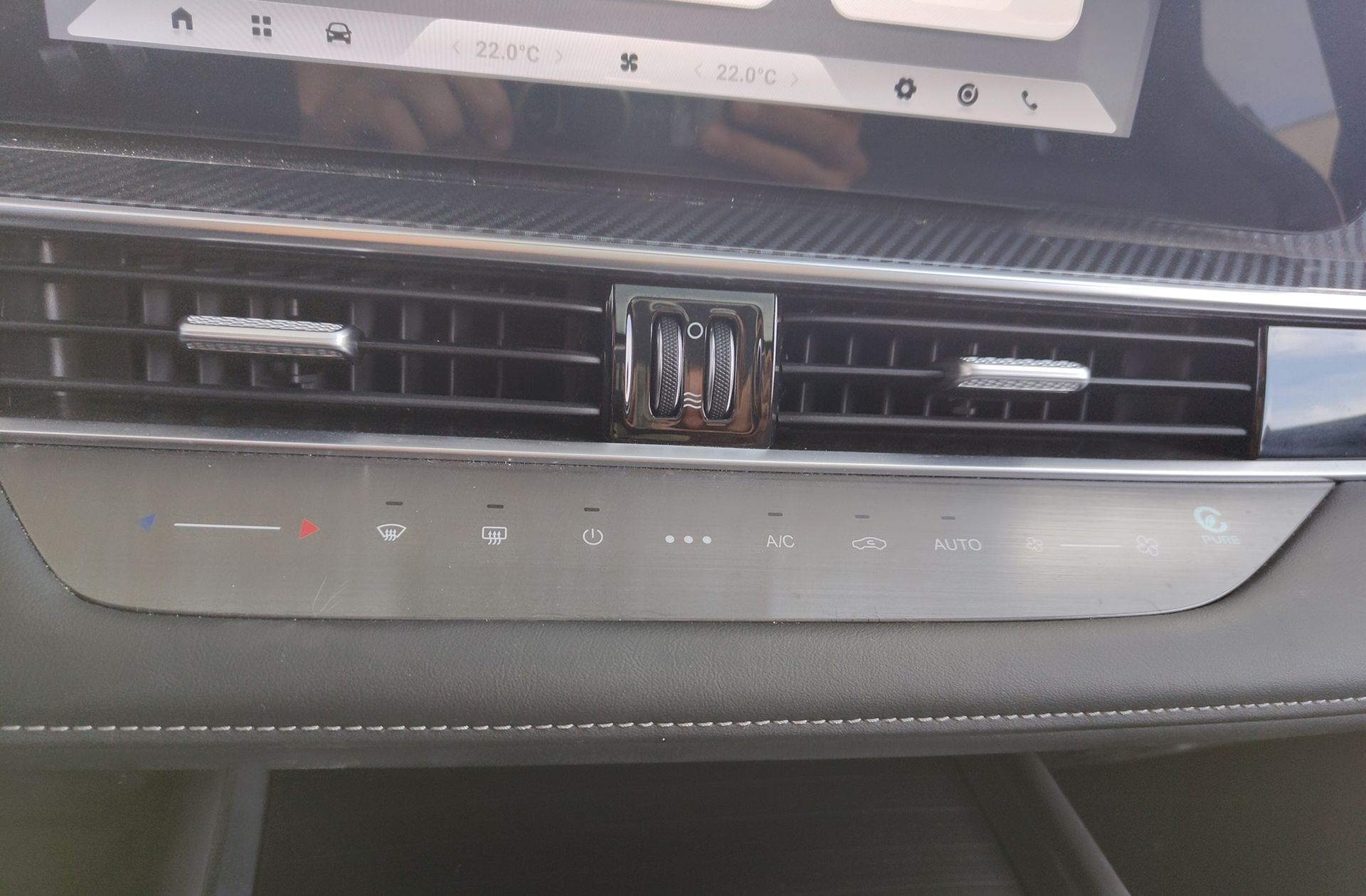 Ebro s700 1.6 T-GDi Luxury 7 DCT - foto 32