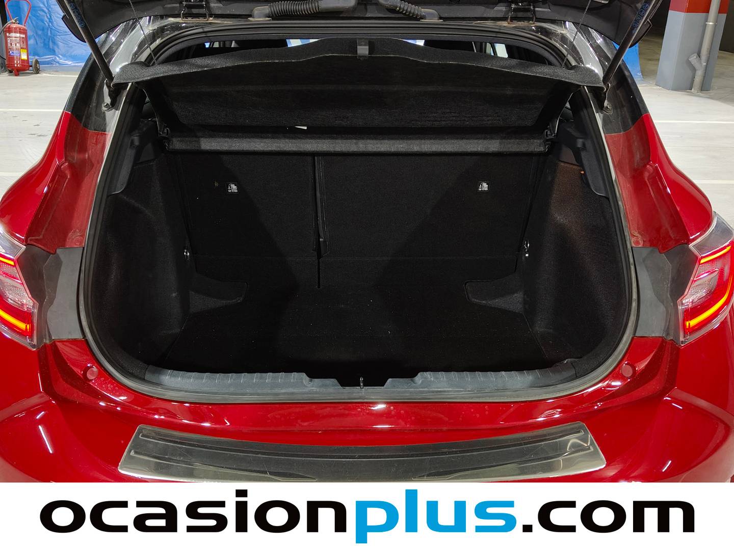 Fotos maletero Toyota Corolla Toyota Corolla 1.8 125H Style E-CVT (122 CV)