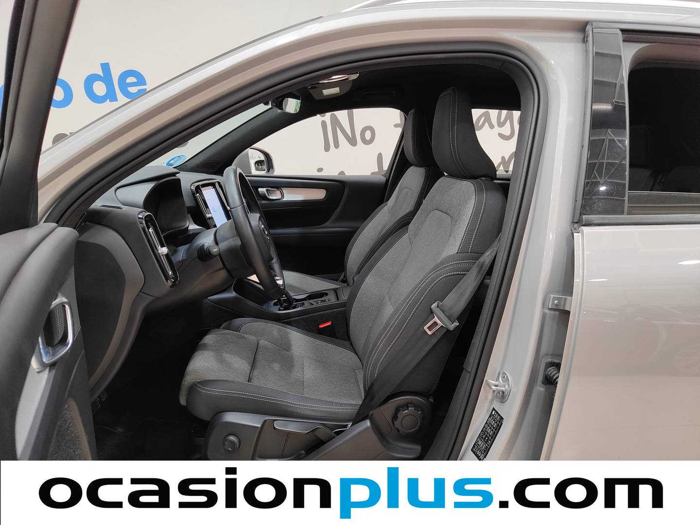 Foto asientos delanteros Volvo XC40 Volvo XC40 B3 Gasolina Mild hybrid Core Auto (163 CV)