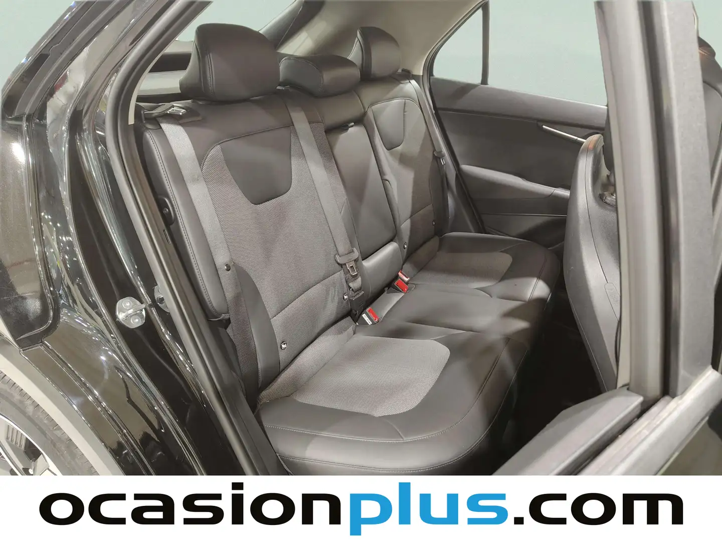 Foto KIA Niro Kia Niro 1.6 GDi HEV Drive  (141 CV)