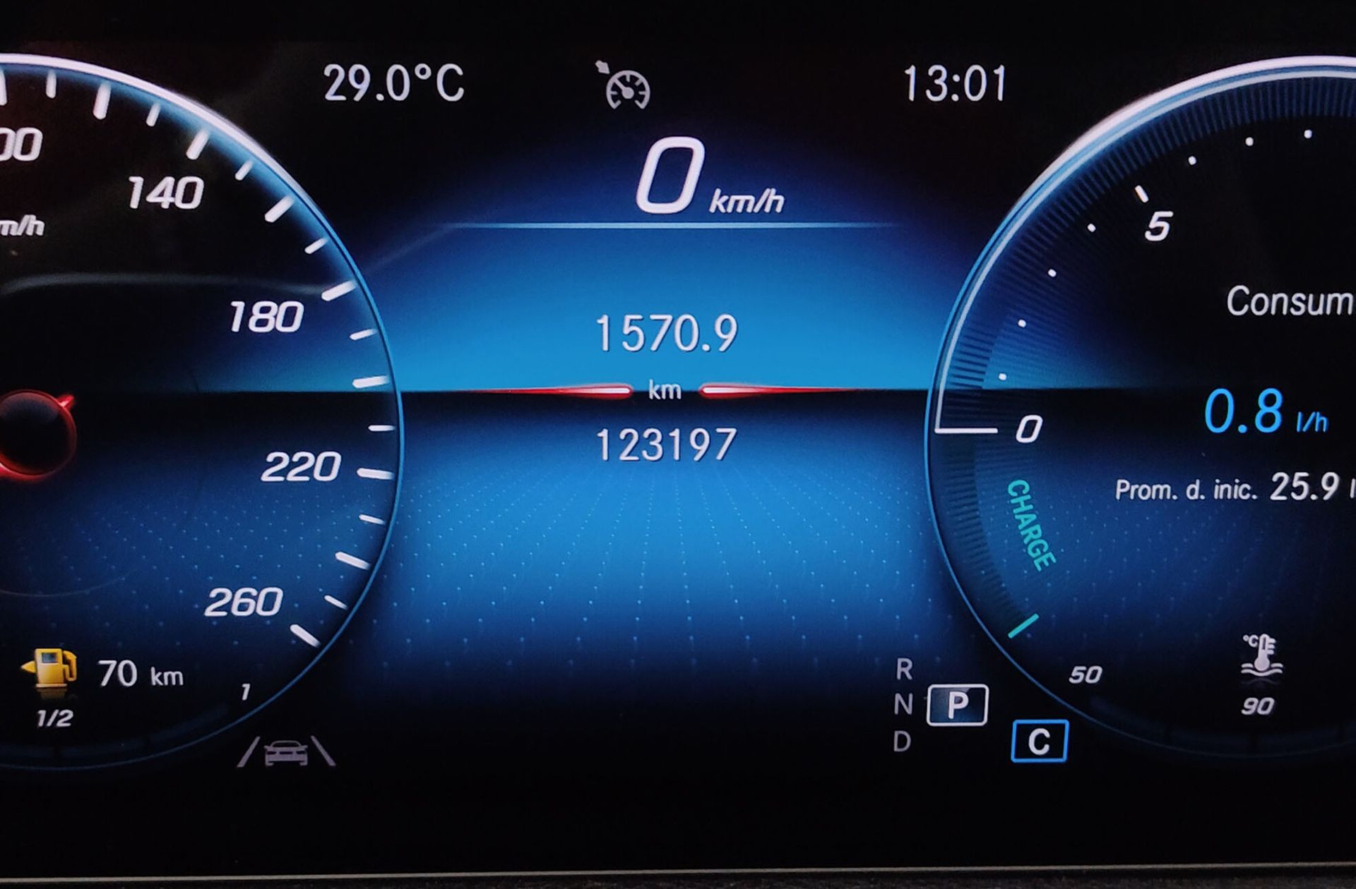 Mercedes-Benz GLB 220 D 4MATIC - foto 14