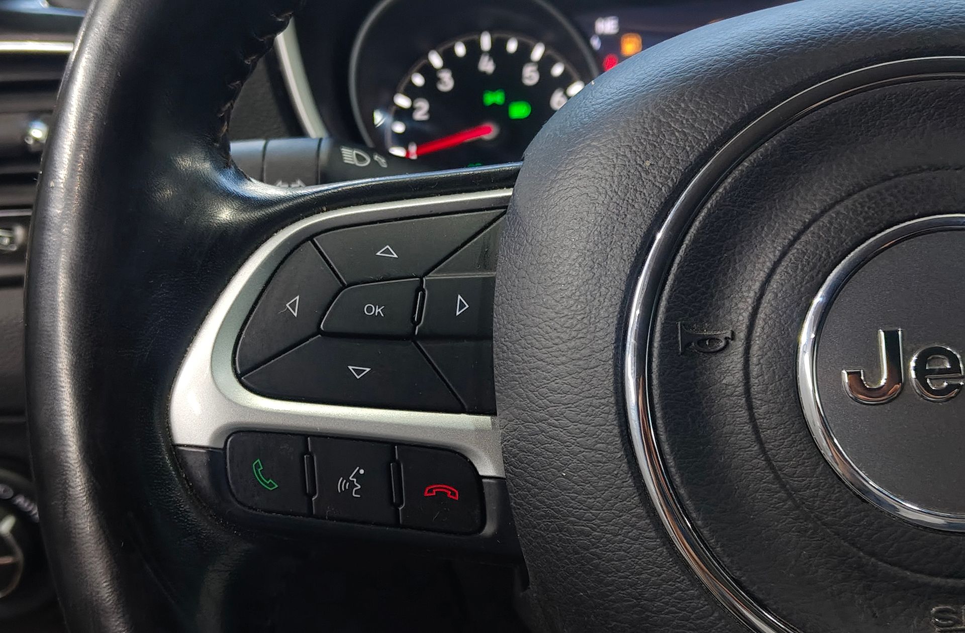 Jeep Compass 1.4 MultiAir Limited 4x2 - foto 27