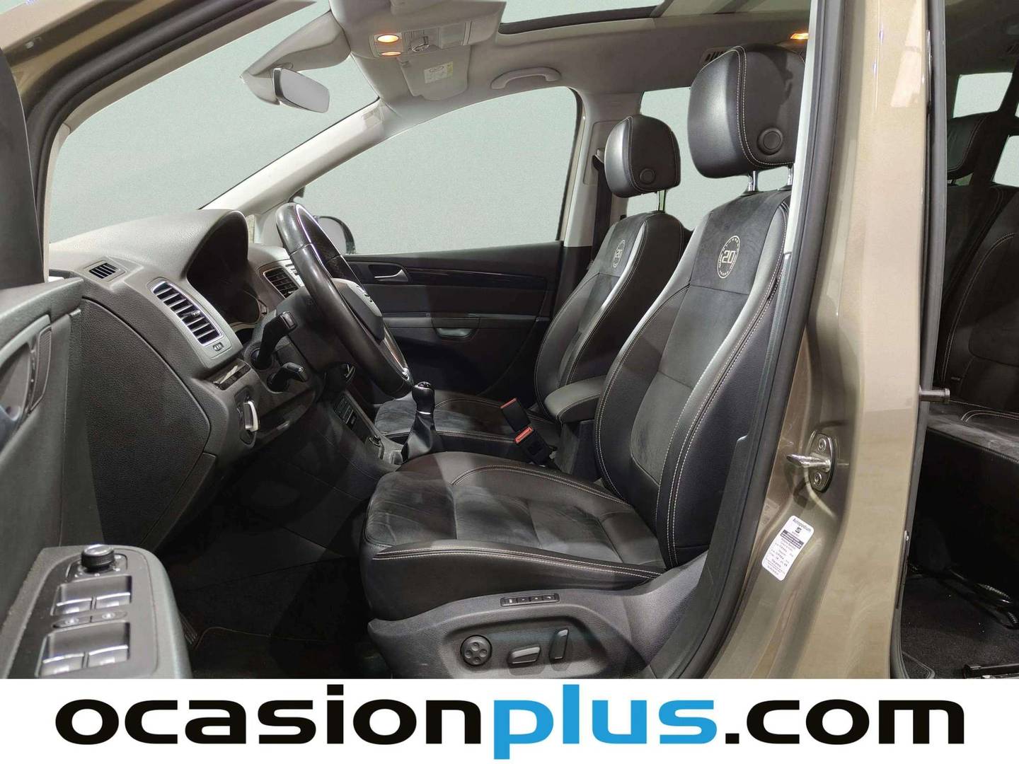 Foto asientos delanteros Seat Alhambra Seat Alhambra 2.0 TDI Ecomotive S&S 20 Aniversario (150 CV)