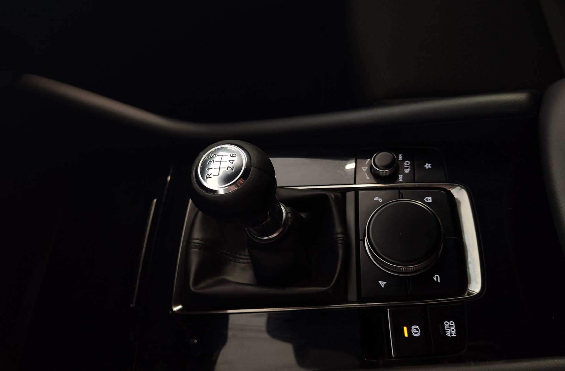Mazda Mazda3 2.0 Skyactiv-G Evolution - foto 5