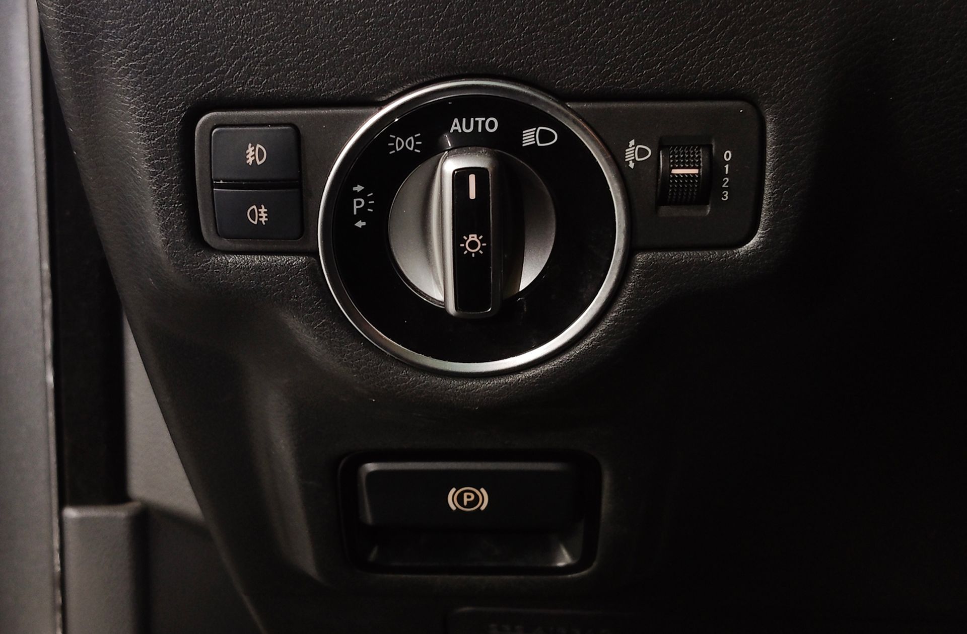 Infiniti Q30 1.5 D Premium - foto 26